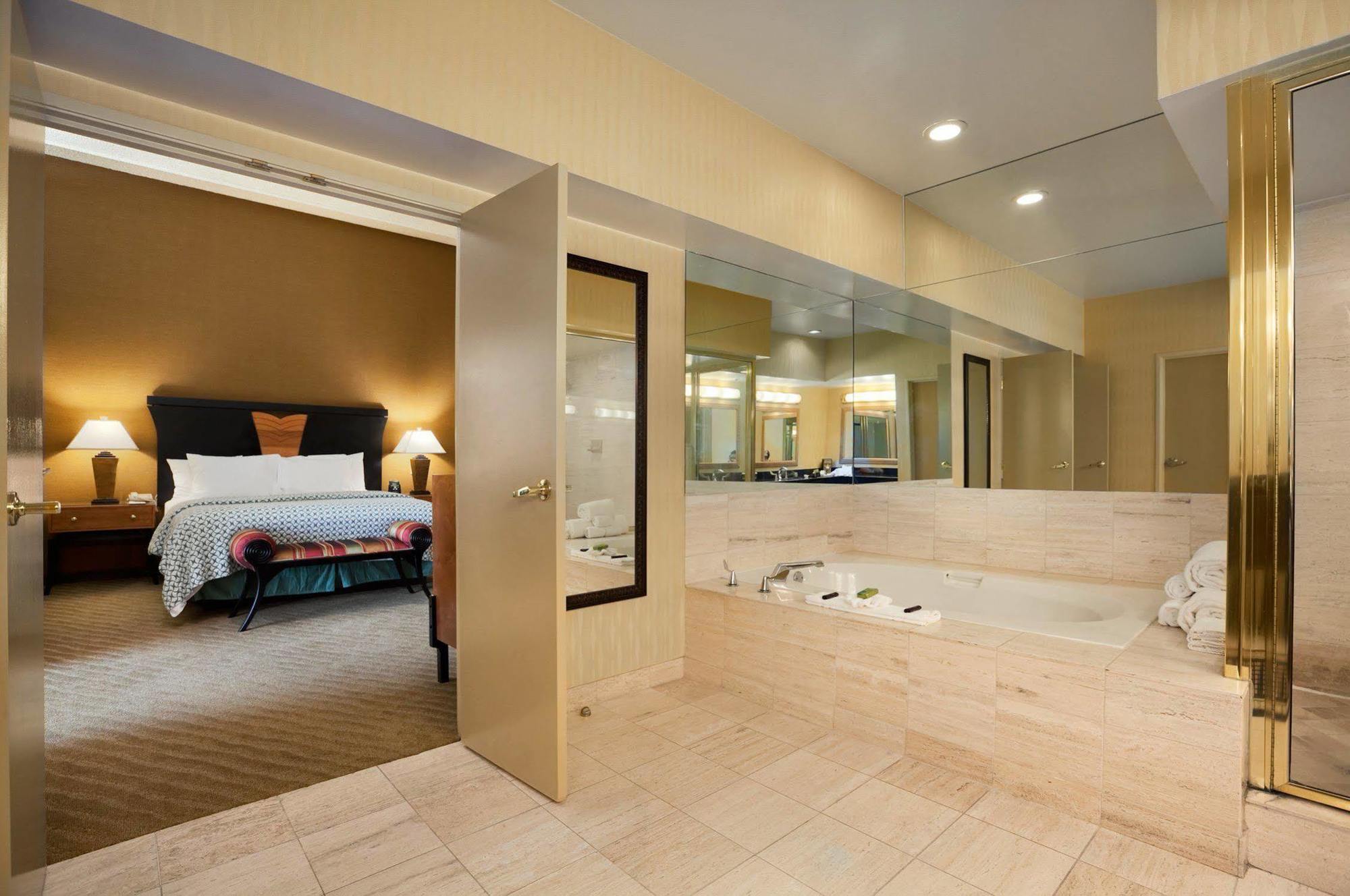 Embassy Suites By Hilton Brea - North Orange County Luaran gambar